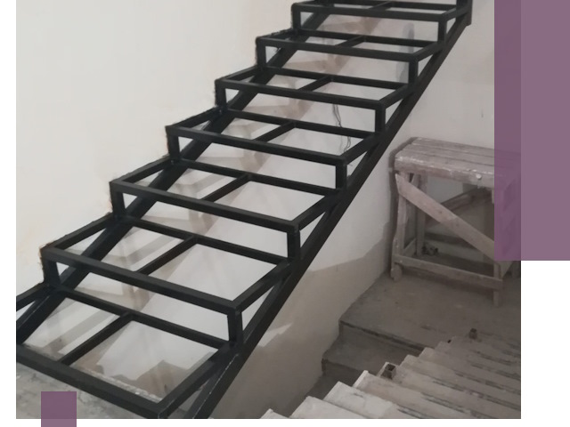 Демонтаж лестниц на металлокаркасе в Соколе: быстрый вывоз и разбор