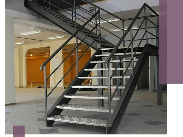 Лестницы для офиса в Соколе: изготовление, монтаж, демонтаж