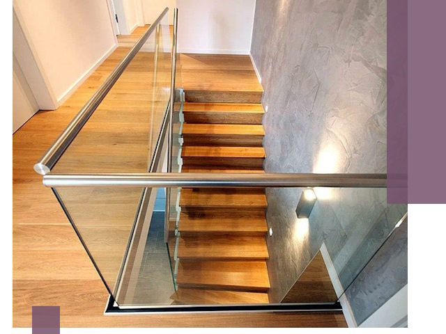 Перила для лестницы в доме — изготовление и монтаж в Соколе