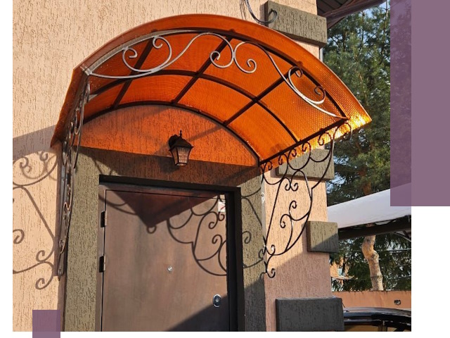 Демонтаж козырьков в Соколе быстро и безопасно