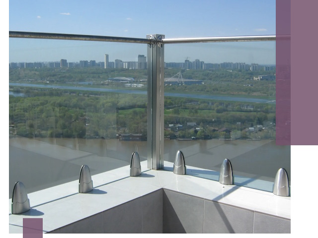 Стеклянные парапеты премиум класса в Соколе для домов и бизнесов